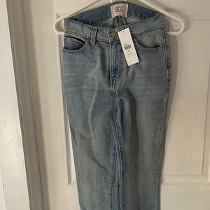 Light denim baggy high waisted jeans